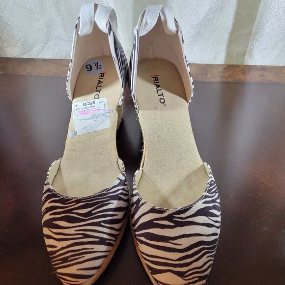 BRAND NEW RIALTO COACHELLA ESPADRILLE CLOSE-TOED SHOE - Picture 6 of 16